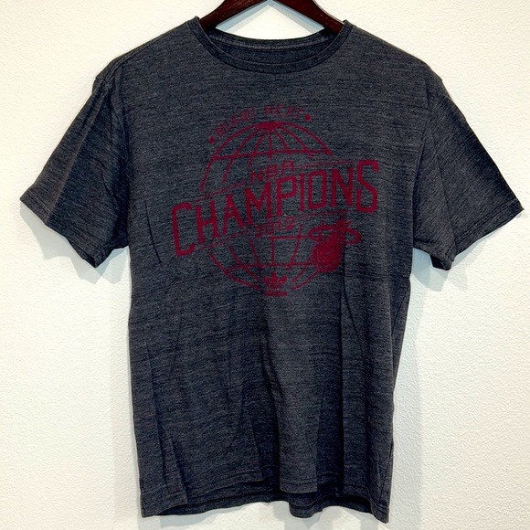 Miami Heat T-Shirt NBA Champions 2012 Adidas Medium Grey - Picture 2 of 6